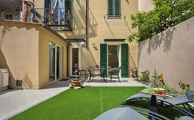 La Piccola Corte - Sweet Dreams In Florence